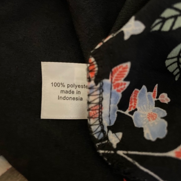 Lane Bryant Floral Tie Front Blouse - Size 22/24 - Picture 10 of 10